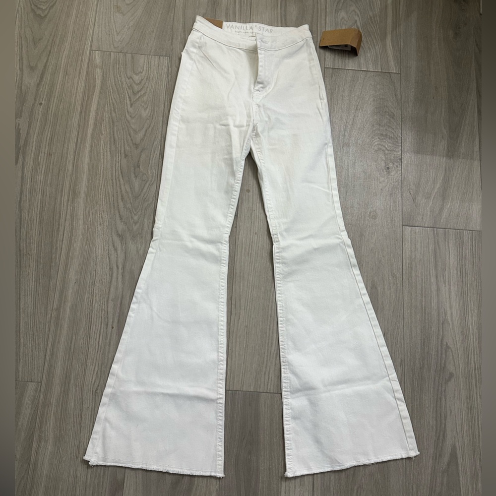 Women's White Flared Jeans